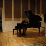 HARARIVILLE w piano